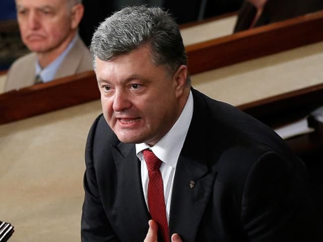 Из плена освободили 7 военных, 3 волонтеров и правозащитницу, — Порошенко Из плена освободили 7 военных, 3 волонтеров и правозащитницу, — Порошенко