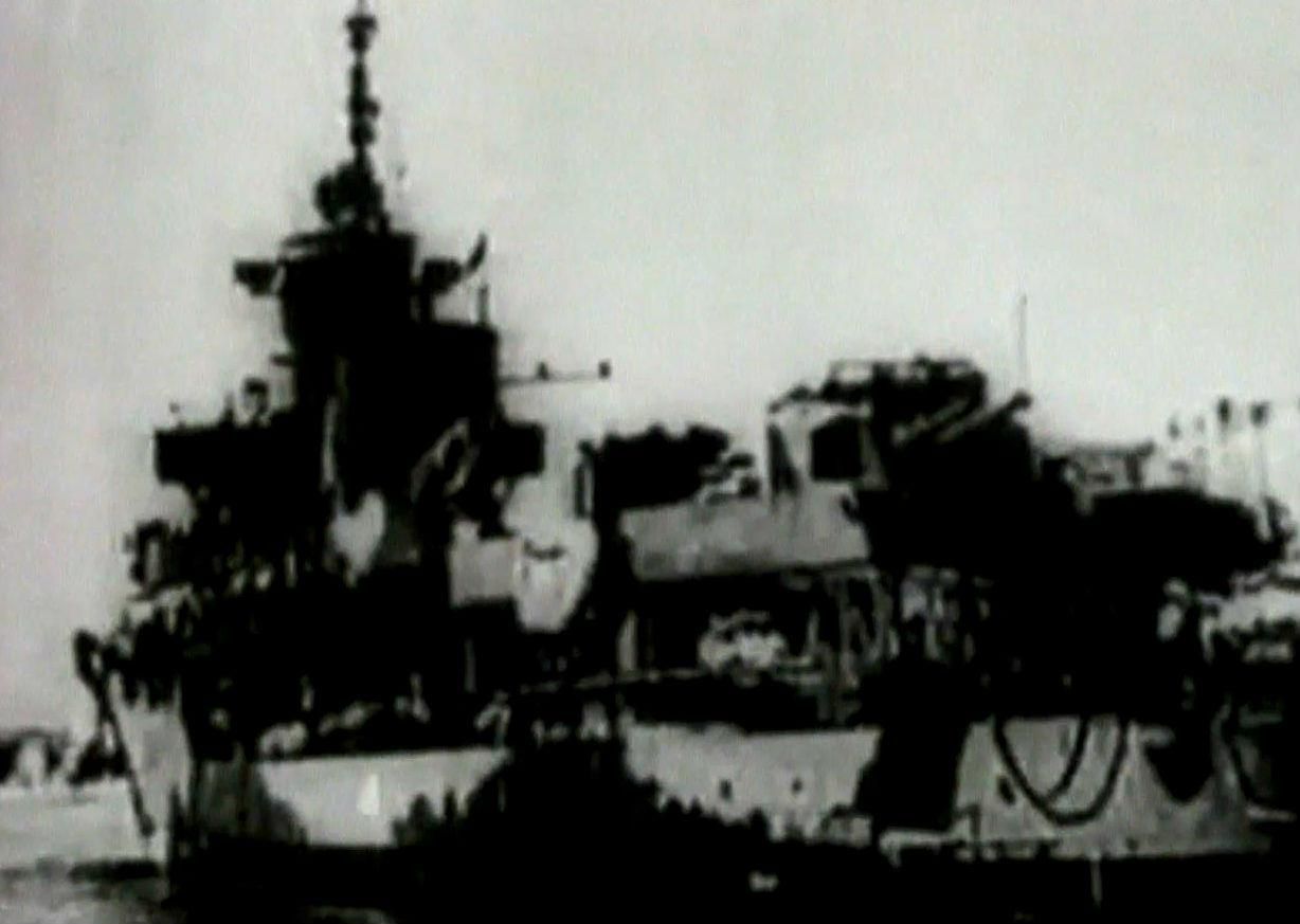 День в истории. 59 лет назад затонул линкор "Новороссийск" День в истории. 59 лет назад затонул линкор "Новороссийск"