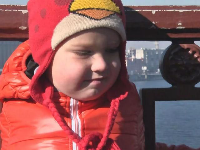 Наймолодший роуп-джампер України стрибнув з висоти у 26 метрів Наймолодший роуп-джампер України стрибнув з висоти у 26 метрів