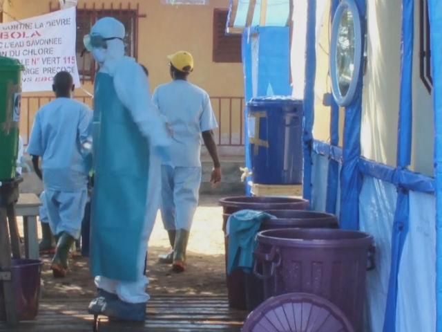 У Швейцарії проведуть випробування вакцини проти вірусу Ебола 