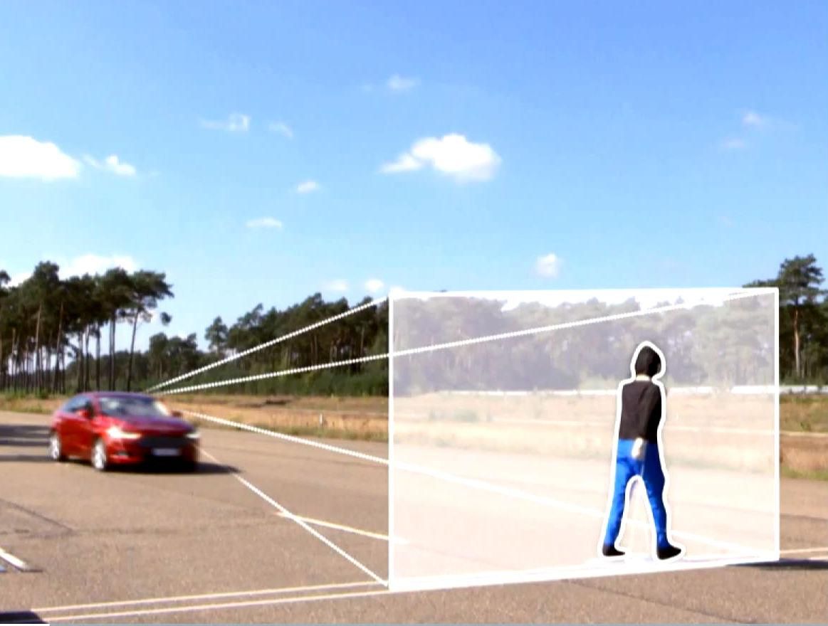 Ford позаботился о безопасности пешеходов Ford позаботился о безопасности пешеходов