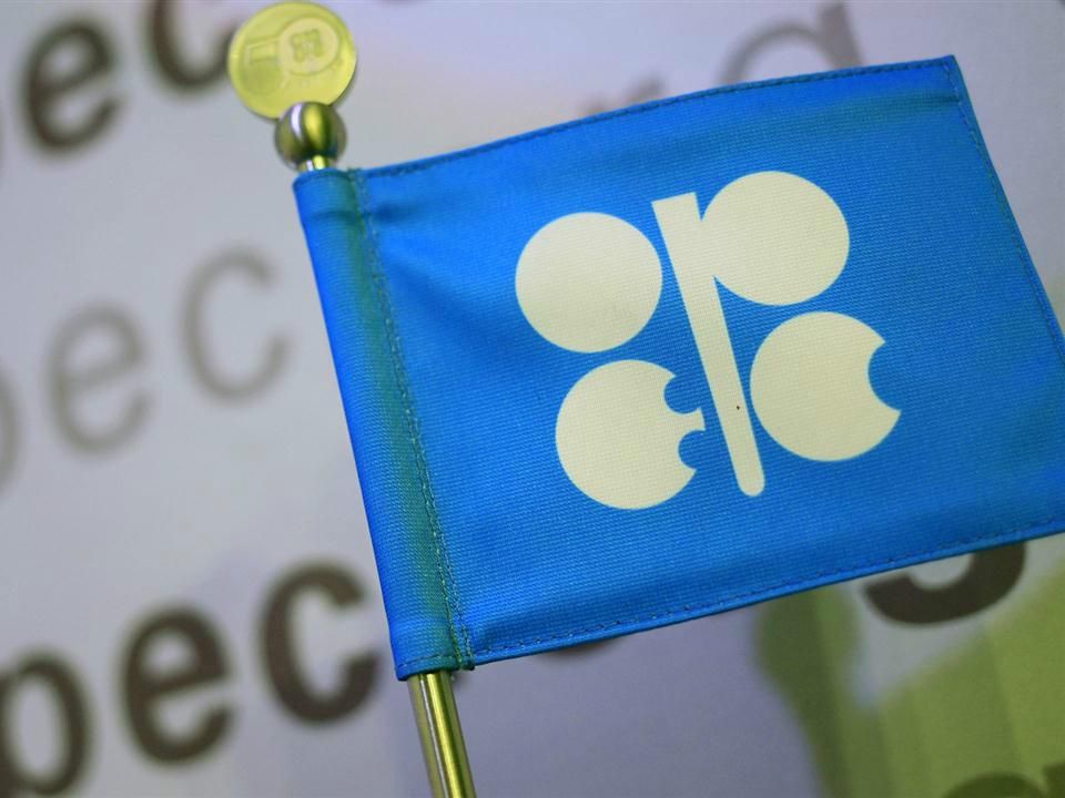 ОПЕК не планирует снижать добычу нефти ОПЕК не планирует снижать добычу нефти