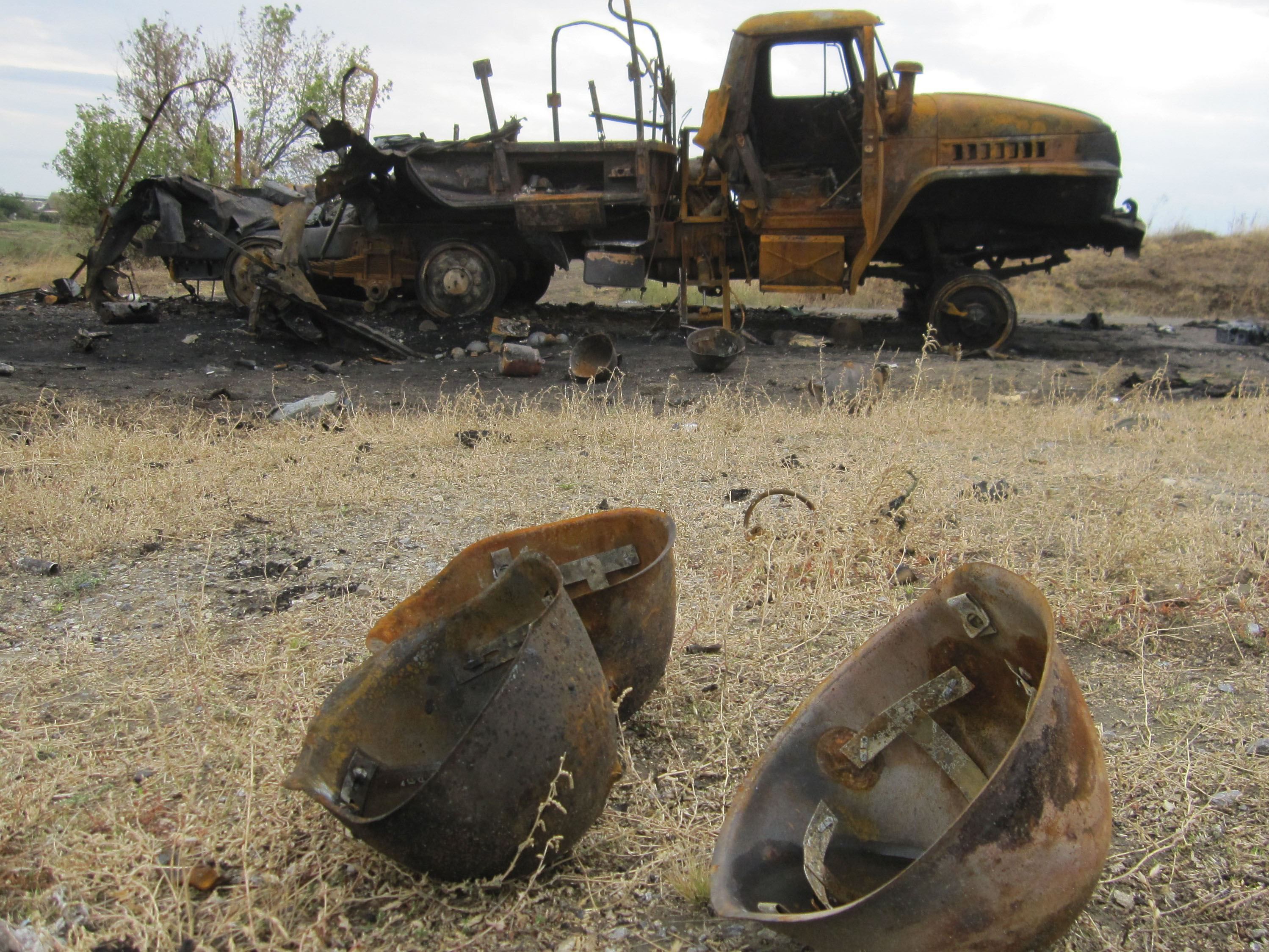 Под Петровским в бою погибли 3 украинских военных Под Петровским в бою погибли 3 украинских военных