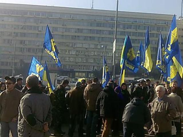 "Свобода" будет требовать пересчета голосов, — Тягнибок