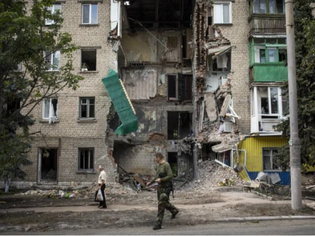 В Луганской области боевики обстреляли 5 населенных пунктов