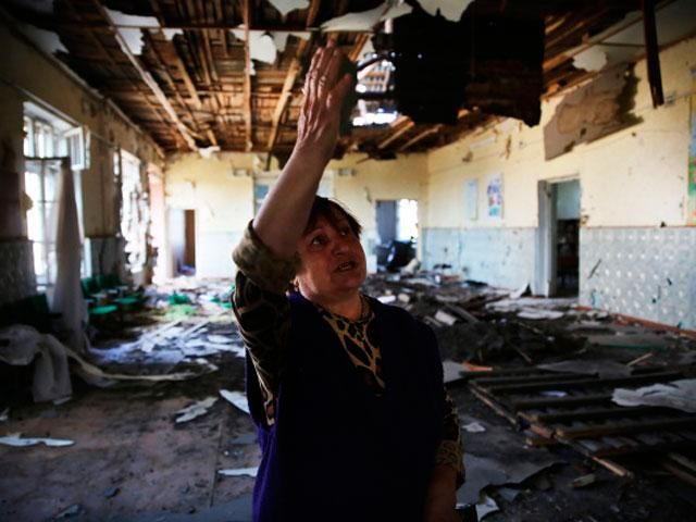 Террористы обстреляли жилые кварталы вблизи Донецка, — штаб АТО