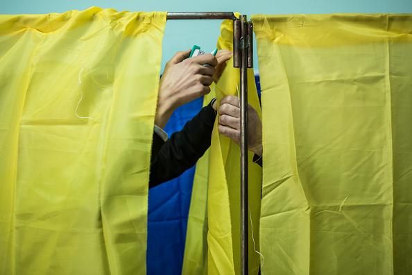 В Донецкой области члена ОИК обвинили в сепаратизме В Донецкой области члена ОИК обвинили в сепаратизме