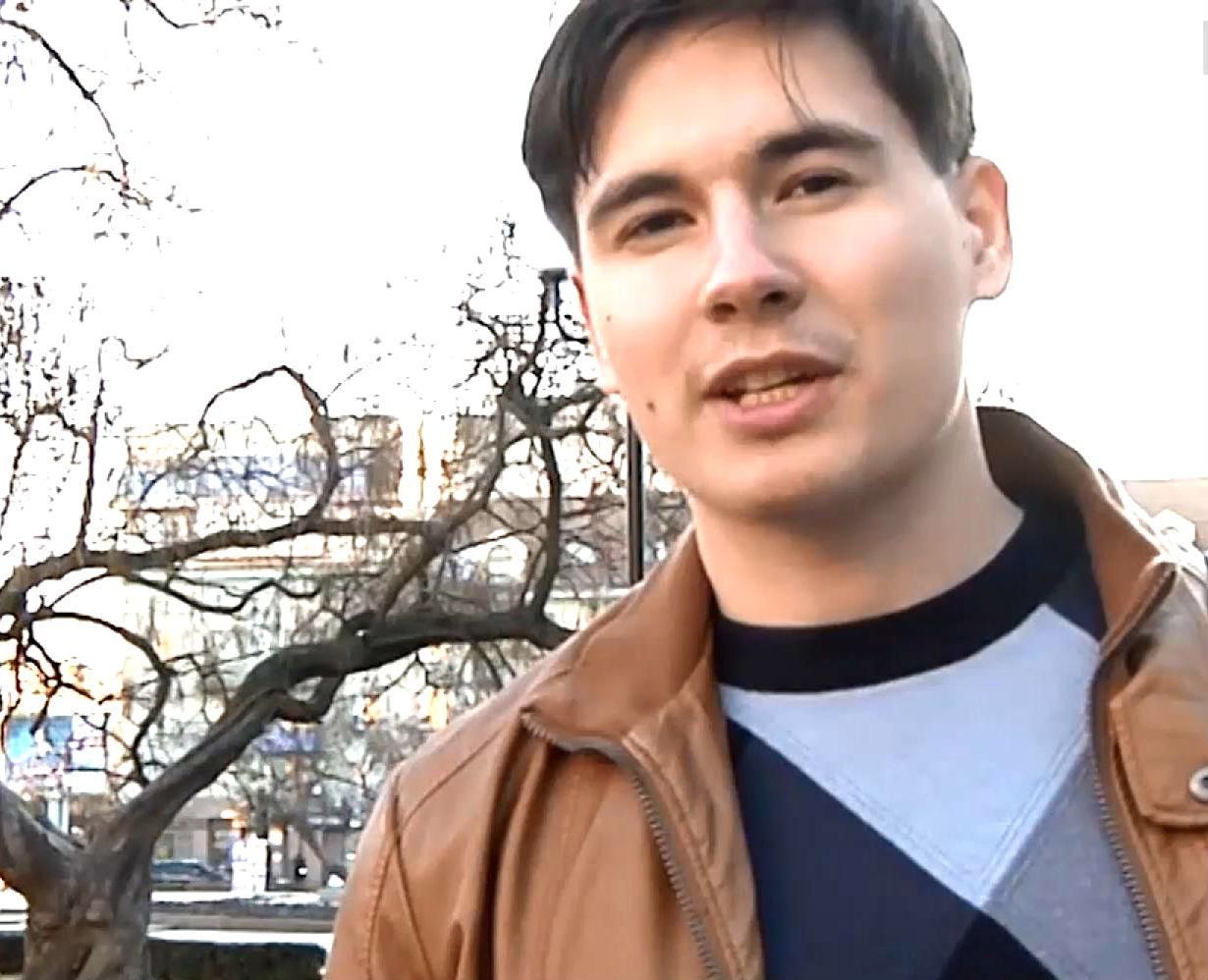 Житель Кіровограду пояснив, чому кіровоградці обрали "Опозиційний блок" Житель Кіровограду пояснив, чому кіровоградці обрали "Опозиційний блок"