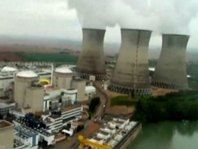 Над 7 французскими АЭС заметили неизвестные беспилотники Над 7 французскими АЭС заметили неизвестные беспилотники