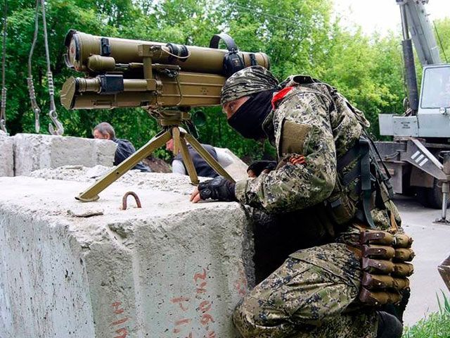 Бойовики сім разів за добу обстріляли населені пункти, — штаб АТО Бойовики сім разів за добу обстріляли населені пункти, — штаб АТО