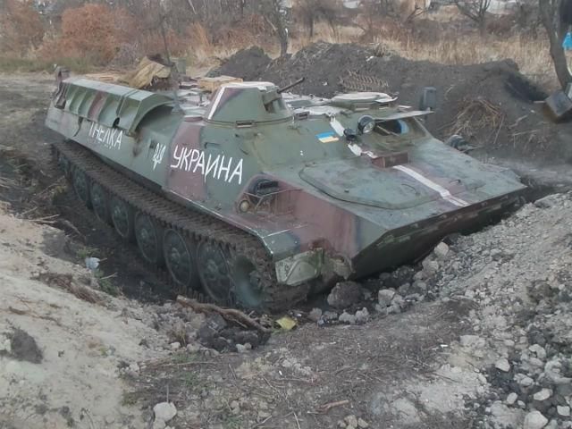 Будні бійця АТО: обстріли, поранення, голод, очікування наказу наступати Будні бійця АТО: обстріли, поранення, голод, очікування наказу наступати