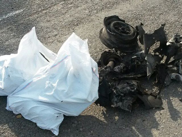 При взрыве автомобиля в Мариуполе военных отбросило на 15 метров (Фото)