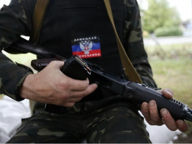 Боевики обстреляли мирные села из минометов и "Градов" Боевики обстреляли мирные села из минометов и "Градов"