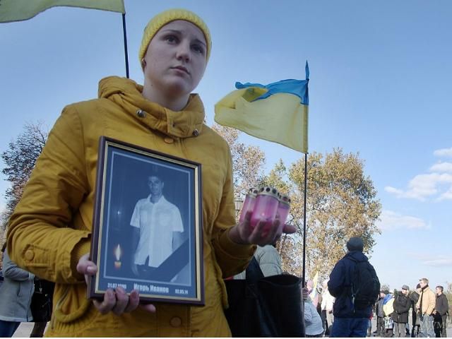 Одесити вшанували пам'ять загиблих 2 травня (Фото) Одесити вшанували пам'ять загиблих 2 травня (Фото)