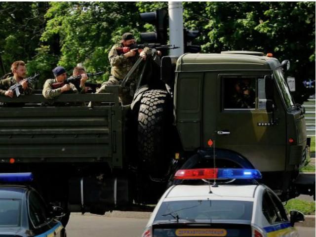 На Донбасі бойовики створили нові угруповання з 25 тисяч осіб та потужної техніки
