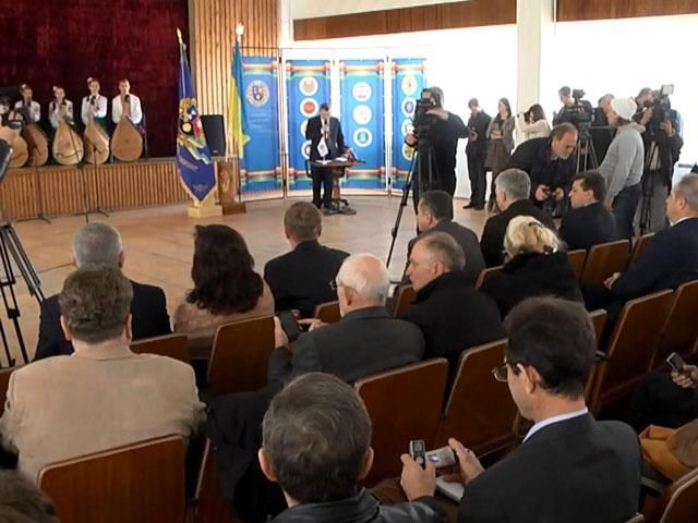 Донецький національний університет розпочав роботу Донецький національний університет розпочав роботу