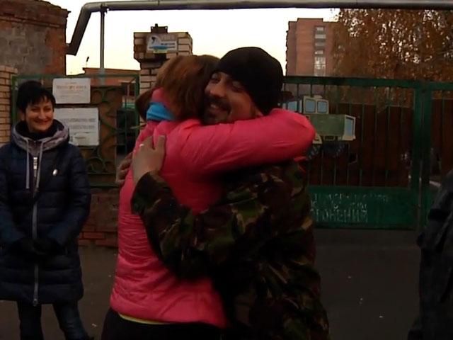 Слов’янські волонтери зустрілися з військовими 32-го блокпоста (Відео)