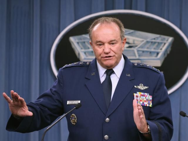 Командувач силами НАТО в Європі просить Пентагон надіслати нові війська