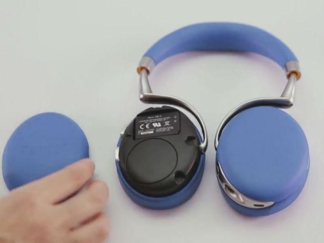 Компания Parrot представила новые беспроводные наушники Компания Parrot представила новые беспроводные наушники