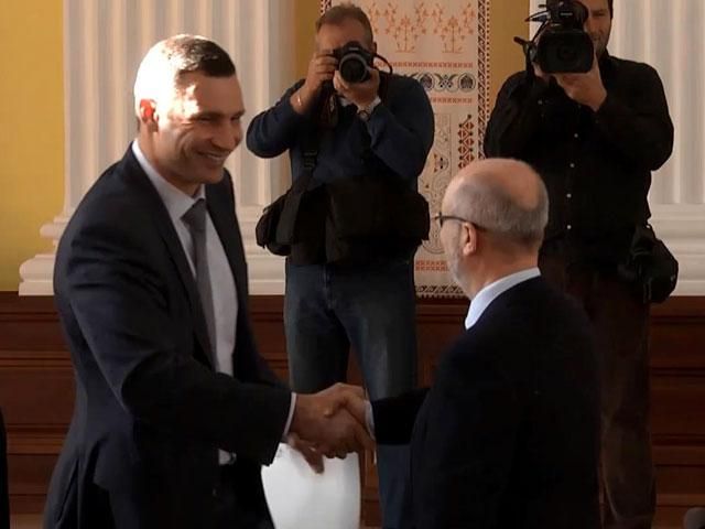 Кличко обіцяє, що столичний бюджет на 2015 рік буде готовий у грудні Кличко обіцяє, що столичний бюджет на 2015 рік буде готовий у грудні