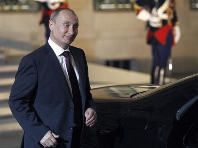 Путин продолжит войну, чтобы "списать" экономический крах России, — Немцов