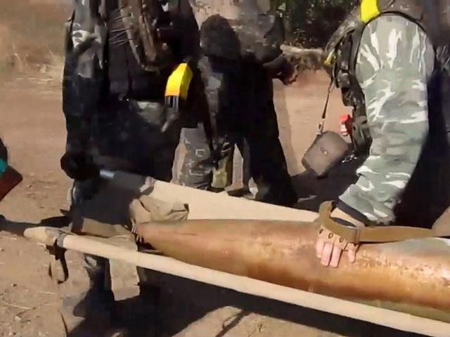 На Донбассе саперы ишут мины в освобожденных от террористов городах (Видео)