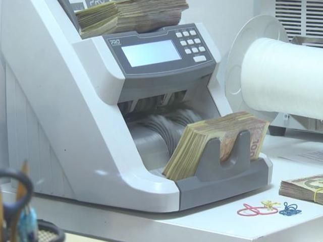 Из-за кризиса банки сворачивают программы кредитования Из-за кризиса банки сворачивают программы кредитования