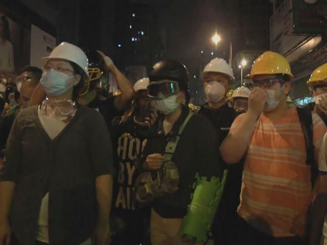 Гонконгские "майдановцы" подрались с полицией