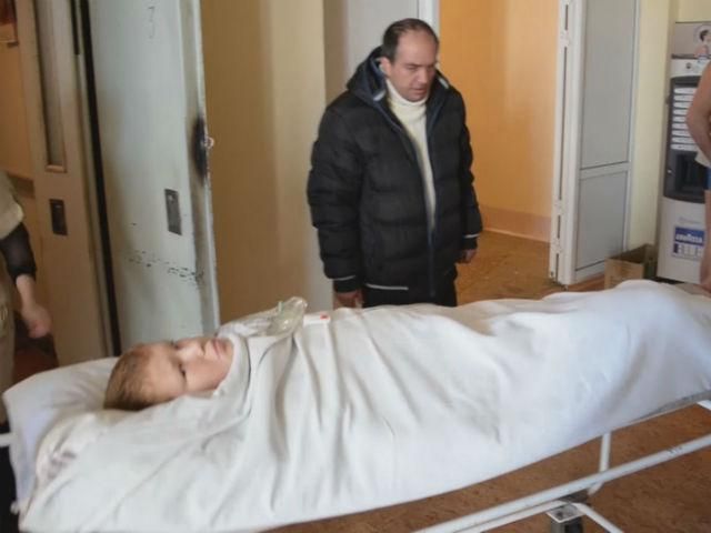 Родители оплакивают своих детей, погибших в Донецке