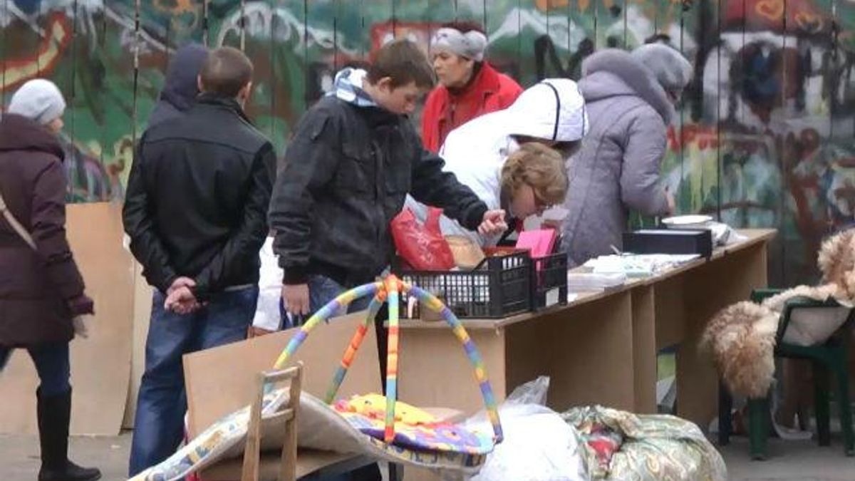 У Києві для отримання допомоги біженцям видають талони У Києві для отримання допомоги біженцям видають талони