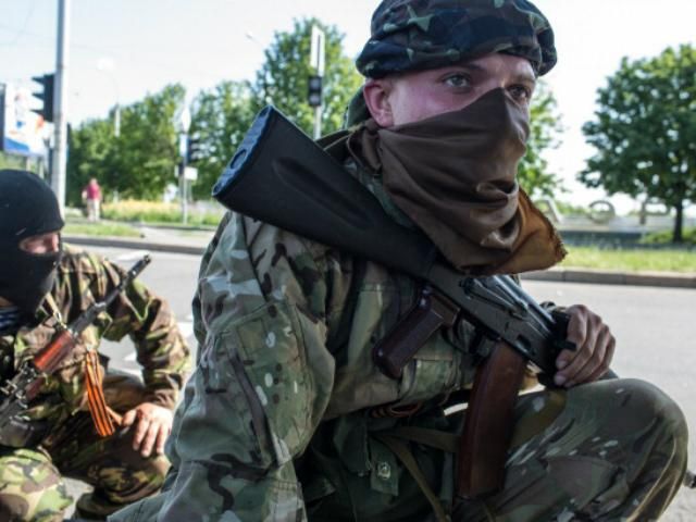 Проти українців воює близько 30 тисяч бойовиків та російських військових, — СБУ
