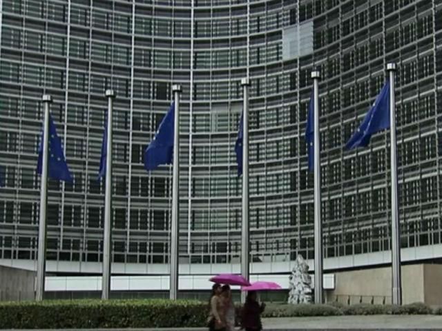 Євросоюз офіційно заявив, що не визнає виборів в "ЛНР" та "ДНР" Євросоюз офіційно заявив, що не визнає виборів в "ЛНР" та "ДНР"