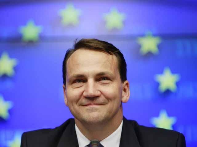 Сейм не зміг звільнити Сікорського після заяви про Путіна Сейм не зміг звільнити Сікорського після заяви про Путіна