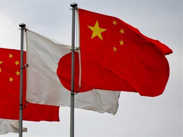 Японія та Китай намагаються налагодити дипломатичний діалог