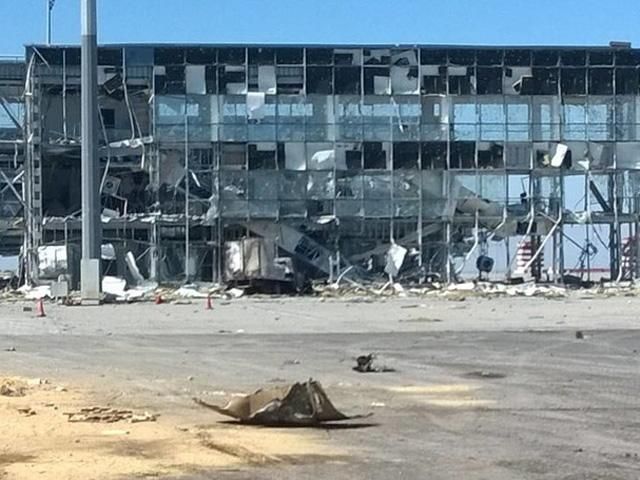 Донецкие "киборги" уничтожили около 200 террористов Донецкие "киборги" уничтожили около 200 террористов