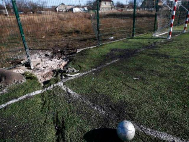 Дані ОБСЄ щодо обстрілу донецької школи не збігаються з доказами МЗС Дані ОБСЄ щодо обстрілу донецької школи не збігаються з доказами МЗС