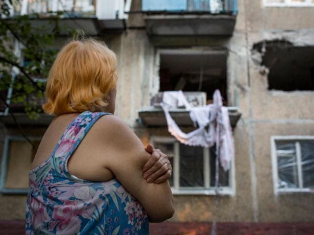 В Донецке двое человек получили осколочные ранения