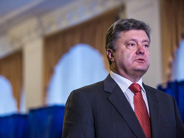 Порошенко вимагає від ЦВК та МВС особистого контролю ситуації на 59-му окрузі Порошенко вимагає від ЦВК та МВС особистого контролю ситуації на 59-му окрузі