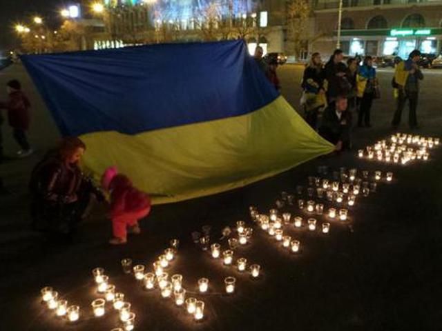 У Харкові пройшла акція "Україна — це я" (Фото) У Харкові пройшла акція "Україна — це я" (Фото)