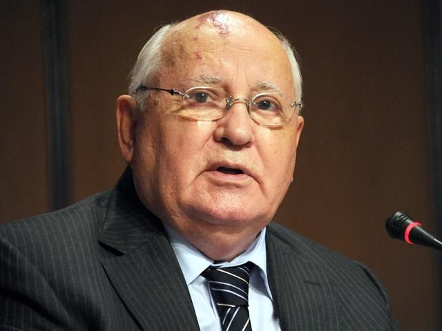 Горбачов у Берліні став захищати Путіна та попросив скасувати санкції Горбачов у Берліні став захищати Путіна та попросив скасувати санкції