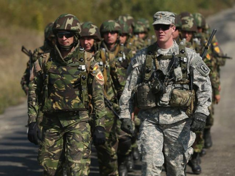 НАТО відпрацьовує в Естонії вторгнення "вороже налаштованої держави" НАТО відпрацьовує в Естонії вторгнення "вороже налаштованої держави"