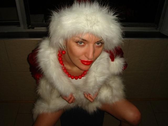 "ЛНРовская культура": Откровенные фото представительницы "правительства ЛНР" "ЛНРовская культура": Откровенные фото представительницы "правительства ЛНР"