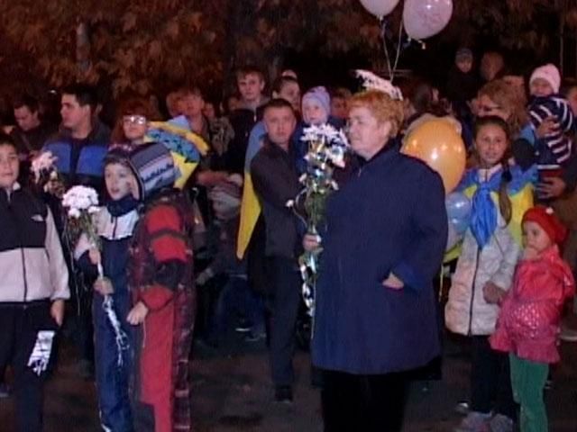 Як в Іллічівську зустрічали "кіборга" (Відео) Як в Іллічівську зустрічали "кіборга" (Відео)