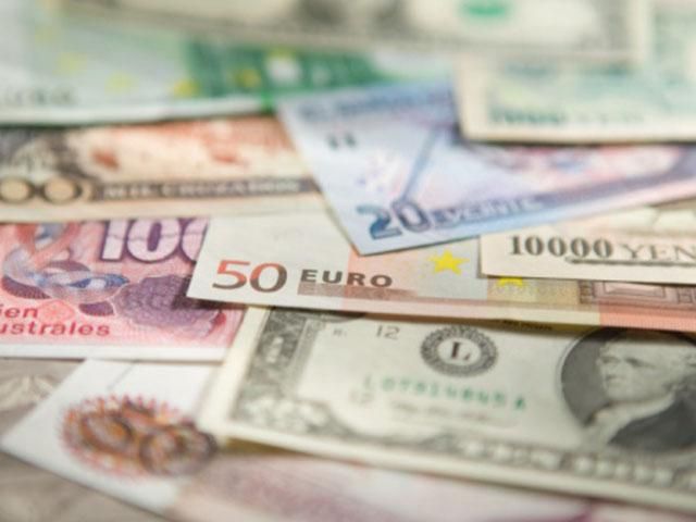 Долар та євро зросли, рубль знизився — офіційні курси валют на 11 листопада