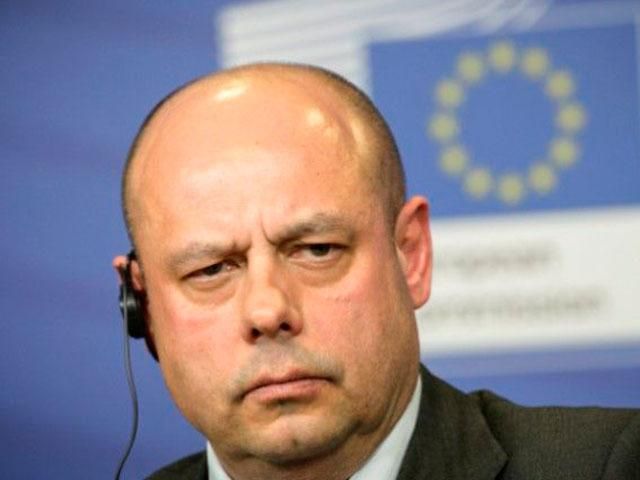 Україна не веде переговорів про вугілля з терористами, — Продан Україна не веде переговорів про вугілля з терористами, — Продан