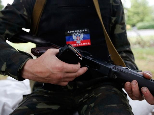 Ежедневно несколько конвоев из России доставляют оружие террористам, — Тымчук