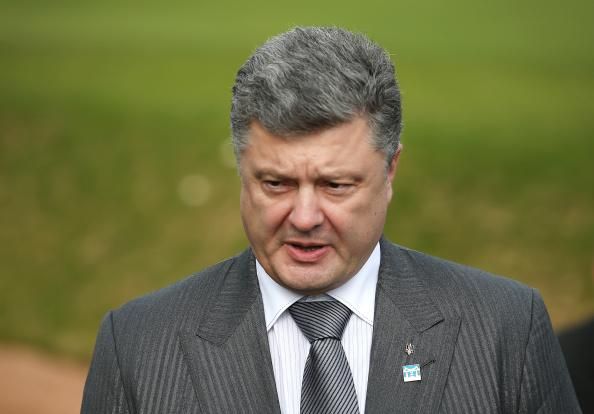 Порошенко хоче припинити війну і не починати “третє всесвітнє безумство”