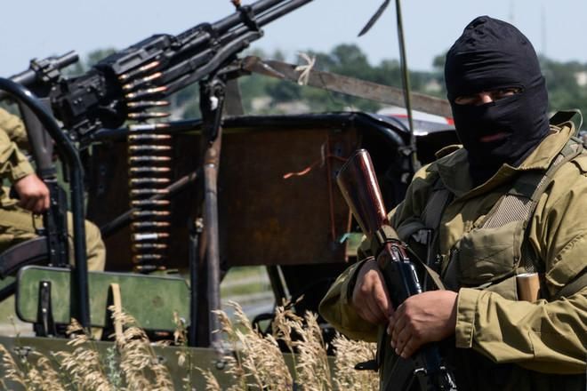В Луганской области террористы обстреляли 10 украинских городов