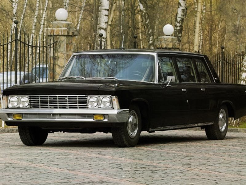 Кабмину не удалось продать самые дорогие автомобили Кабмину не удалось продать самые дорогие автомобили