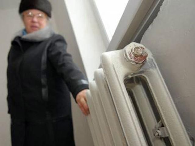 У Києві без опалення залишаються понад 30 будинків У Києві без опалення залишаються понад 30 будинків